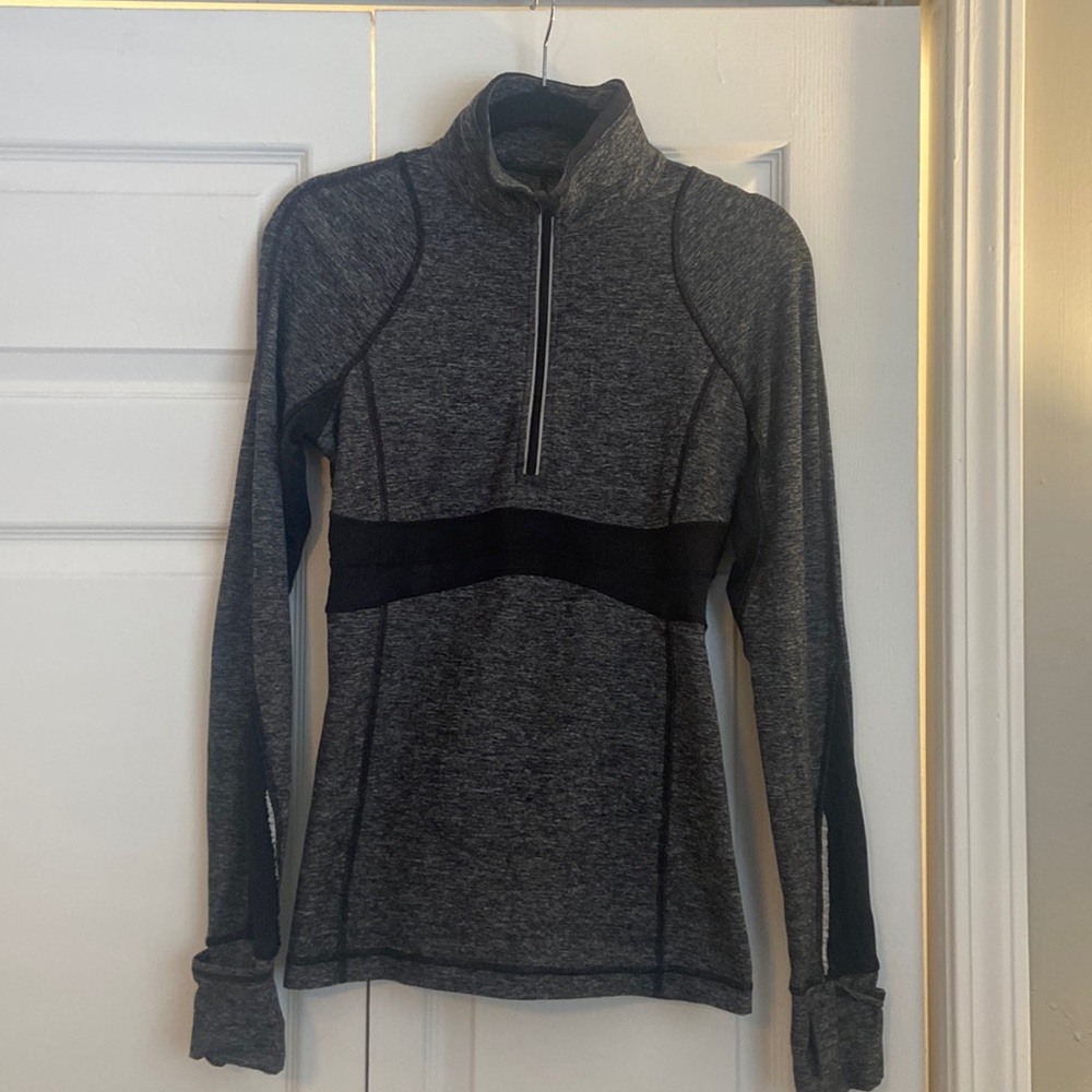 Lululemon run full tilt charcoal gray half zip pullover size 6